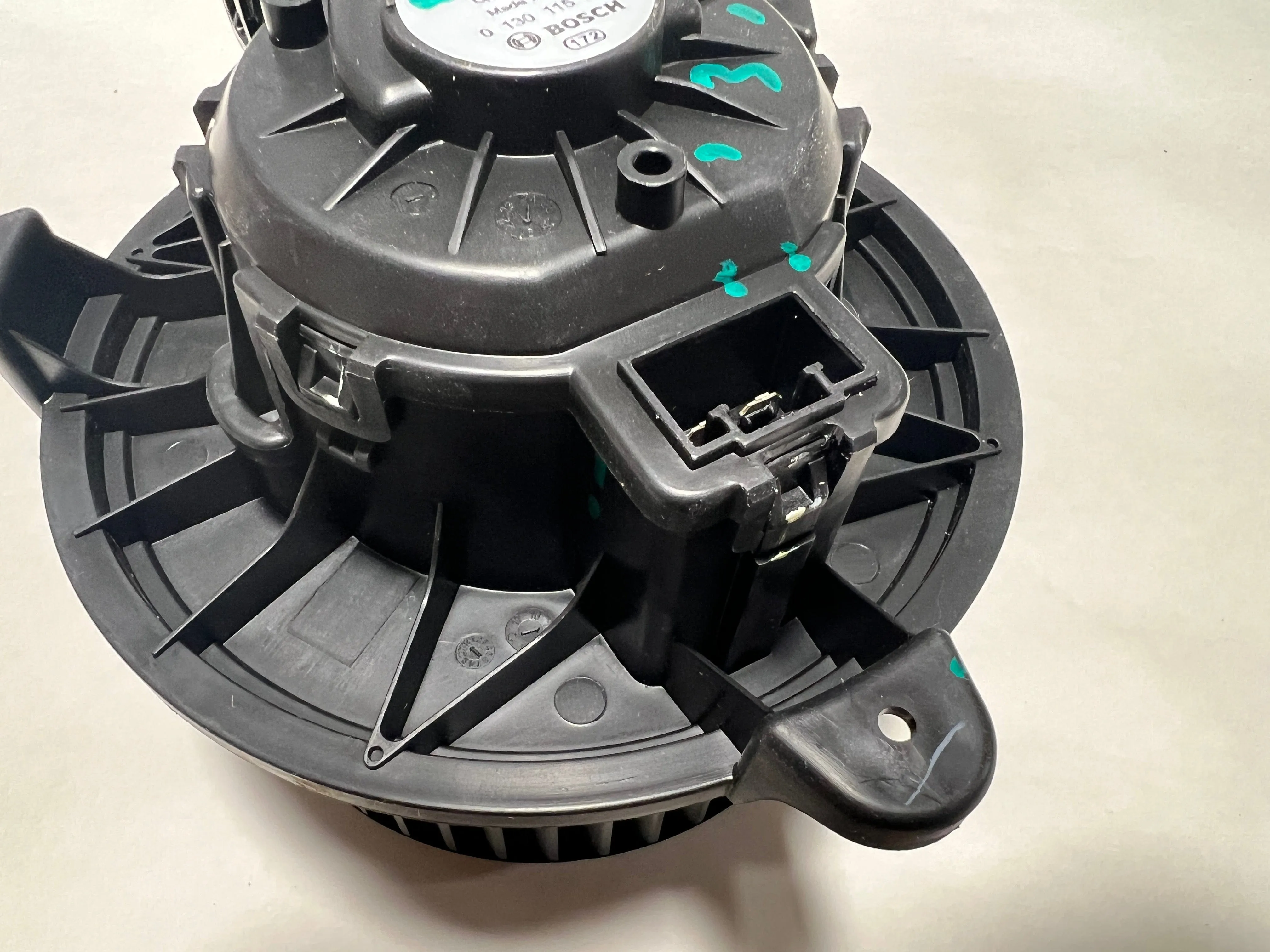 Ford Fiesta or Ecosport Blower Motor With Fan