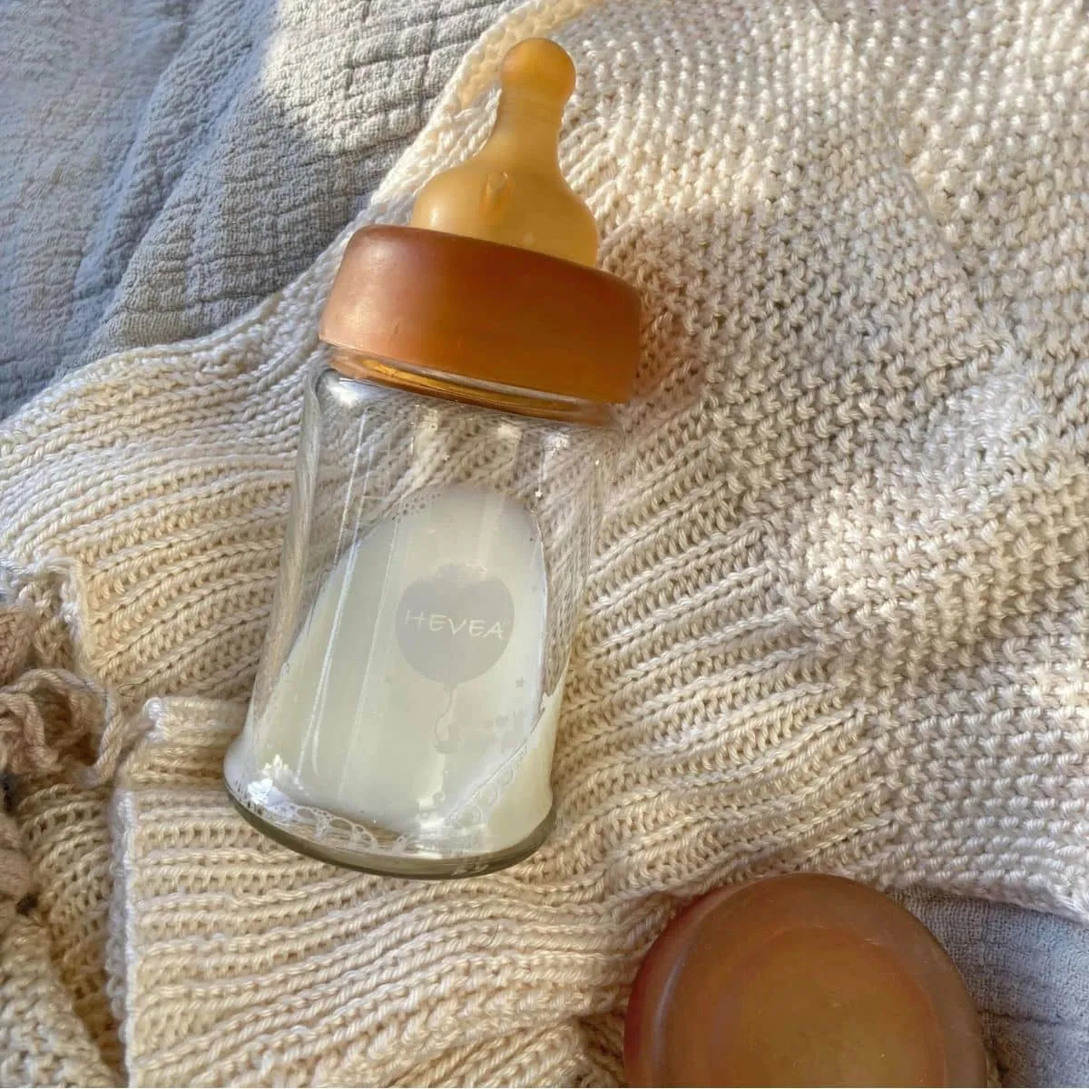 Hevea Natural Rubber Feeding Bottle Nipple - Wide Neck - Medium Flow