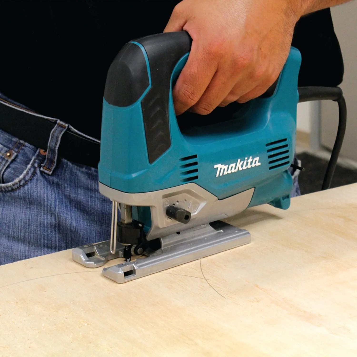 Makita (JV0600K-R) Top Handle Jig Saw (Factory Reconditioned)