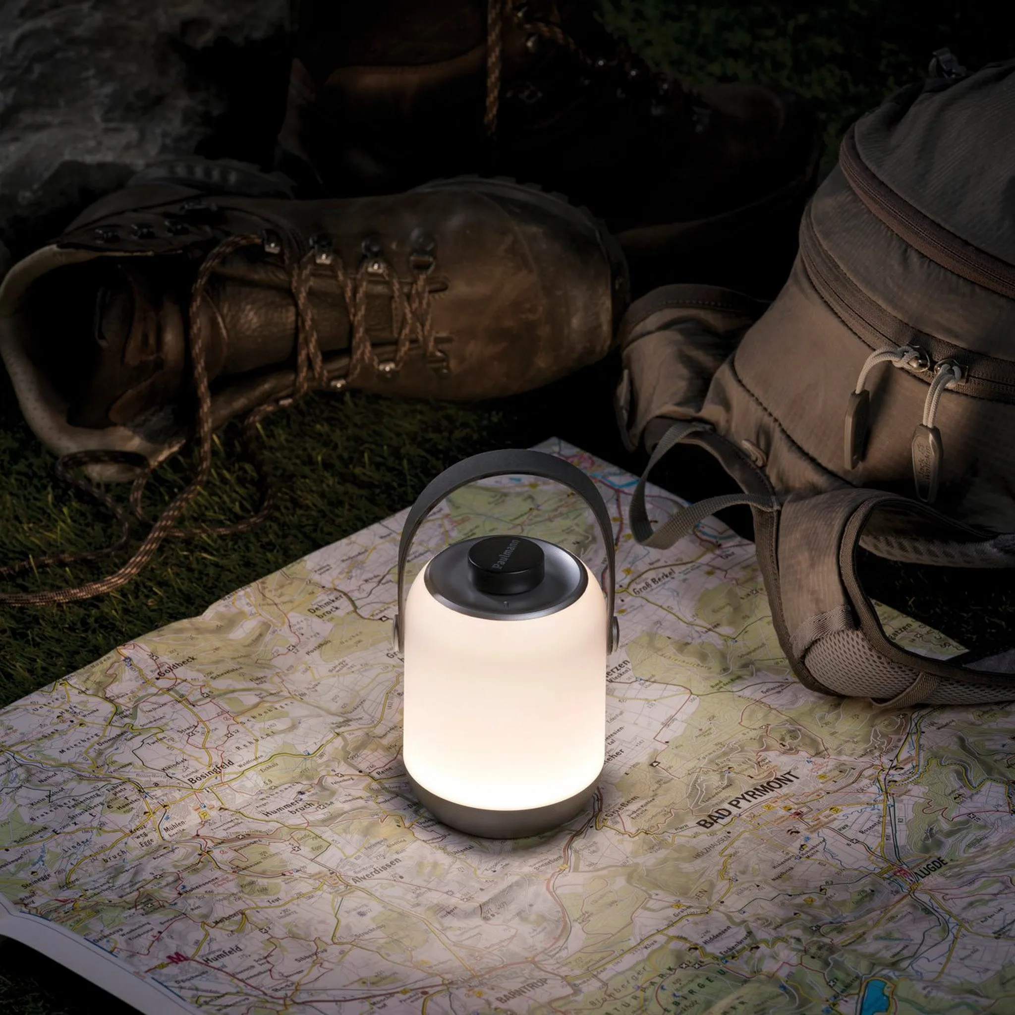 Outdoor Clutch 6W LED Mobile Table Lamp in Grey